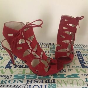 Women red heels